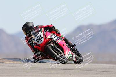 media/Apr-20-2025-CVMA (Sun) [[39090e8767]]/Race 16-Formula Middleweight/